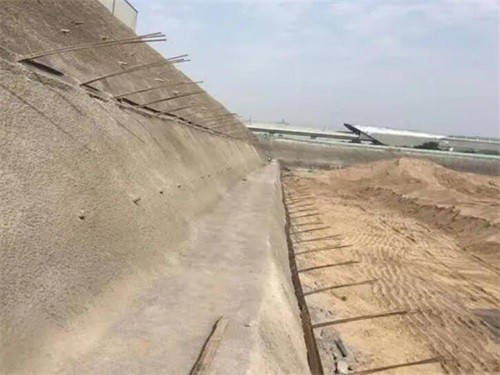 新疆河道边坡加固